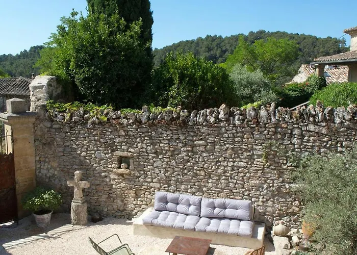 度假居 Artists Retreat In Historic Belvézet